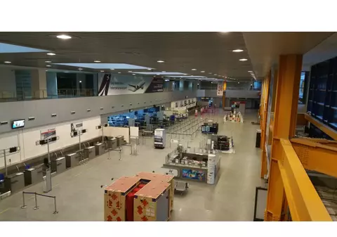 UPDATE: Suspiciunile de coronavirus de la Cluj nu se confirmă. Femeia venită din Vietnam a fost transportată preventiv la spital