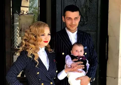 Alessia și tatăl băiețelului ei s-au împăcat, la șase lui de la divorț. „Copilul e fericit acum”