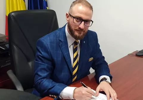 Andrei Tinu este din nou președinte al  Autorității Naționale pentru Cetățenie. Cum a fost obligat Ludovic Orban să-l numească în funcție