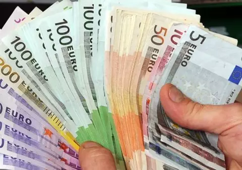 Curs valutar 20 ianuarie 2020 | Leul se apreciază ușor față de euro