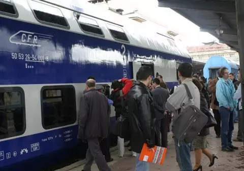 CFR Călători ieftinește biletele și cu 35% pentru călătoriile din weekend. Cât vor costa