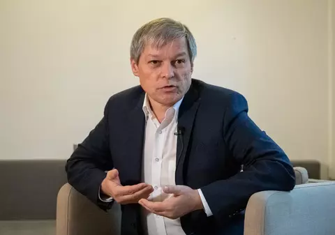 Dacian Cioloș îi cere demisia de onoare ministrului educației și atacă guvernul Orban: ”Fac experimente pe copii și părinți”