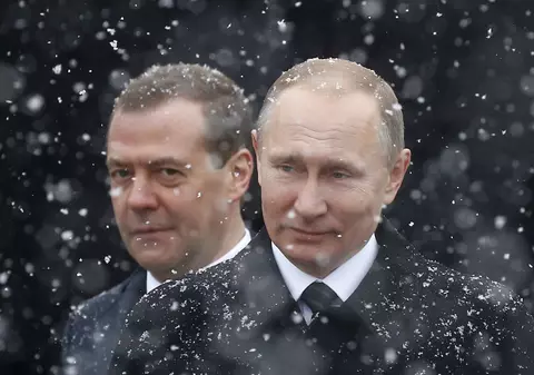 Premierul Rusiei Dmitri Medvedev a anunțat demisia guvernului de la Moscova