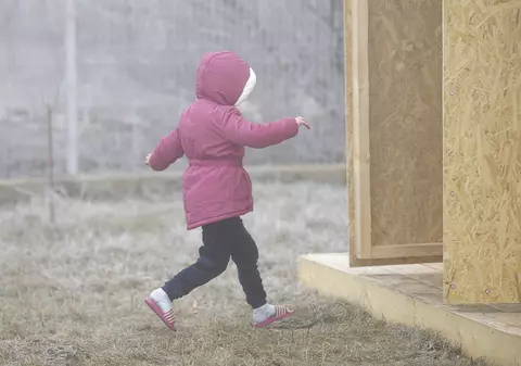 Ministrul Ion Ştefan promite că din 2021 nu vor mai exista şcoli cu toaletă în curte: "Mâine vom construi acum"