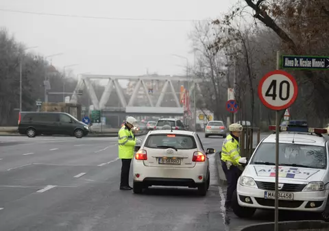 Controale rutiere de amploare în București. Au fost aplicate zeci de amenzi
