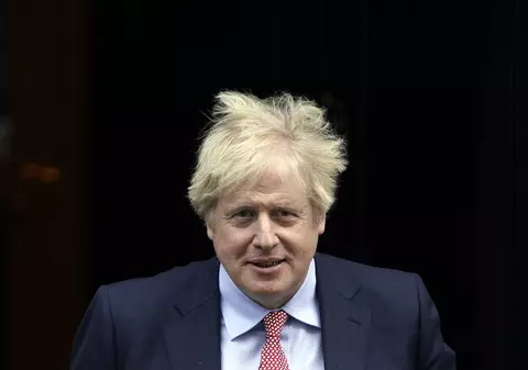 Măsuri drastice în Marea Britanie: oamenii pot face cumpărături numai pentru necesităţile de bază. Apelul premierului Boris Johnson: „Rămâneţi acasă”