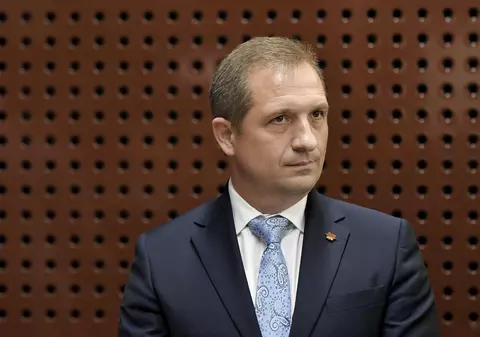 Fostul prefect al Capitalei contestă în instanţă eliberarea sa din funcție de către premierul Ludovic Orban