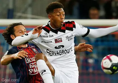 Fotbalistul Nathael Julan, de la Guingamp, a murit într-un accident rutier