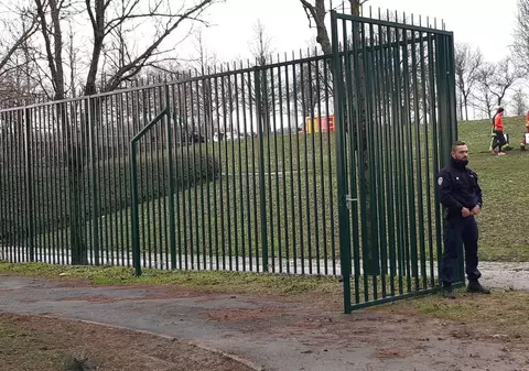 Posibil atac terorist în apropierea Parisului. Atacatorul a fost împușcat mortal de polițiști