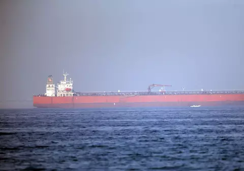 Un petrolier rusesc a lovit și a scufundat un vas turcesc în Marea Neagră