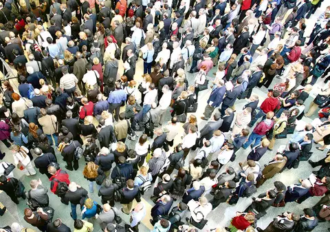 Populația globului va ajunge la 8 miliarde de oameni, în noiembrie. În 2023, India va depăși China