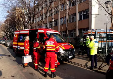 Acționarul firmei care a făcut dezinsecția în Școala 133, în urma căreia mai mulți copii au ajuns în spital, câștigă în continuare licitații cu statul