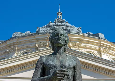 Ceremonii și manifestări culturale de ziua lui Mihai Eminescu. Se împlinesc 170 de ani de la nașterea poetului