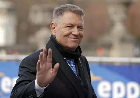 Preşedintele cheamă partidele la consultări, joi, pentru nominalizarea unui nou premier. Klaus Iohannis a discutat cu Ludovic Orban, după demitere (surse)