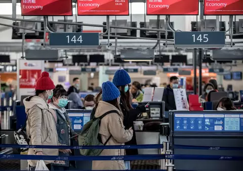 Franța pregătește evacuarea aeriană a cetățenilor săi din China. Este vorba despre sute de persoane