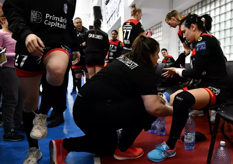 Liga Campionilor la handbal feminin 2020. CSM București a învins dramatic în Norvegia, SCM Rm. Vâlcea a cedat clar cu Gyor