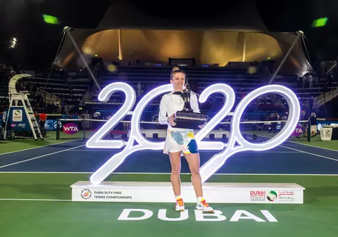 Simona Halep, regină la Dubai. ”Simo” a schimbat prefixul: al 20-lea titlu din carieră pentru marea noastră campioană. Prima reacție
