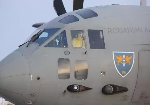 Opt români vor fi aduși din Italia vineri seară cu o aeronavă MApN