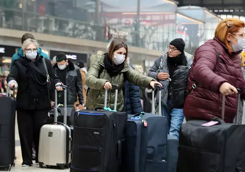 Ministerul de Externe anunţă mai multe curse charter pentru aducerea în ţară a românilor din Italia. Prima cursă va fi sâmbătă, de la Torino