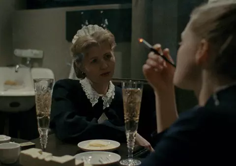 Corespondență de la Berlin. DAU, înfricoșătorul Truman Show stalinist, se extinde asupra Occidentului