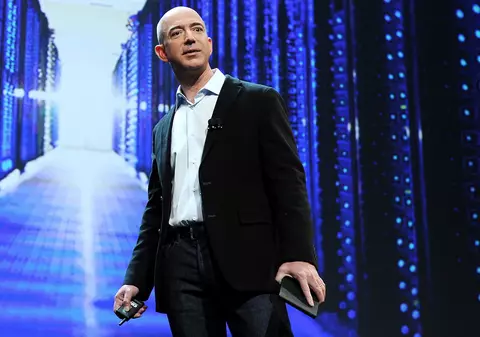 Cel mai bogat om din lume donează 100 de milioane de dolari în lupta cu pandemia de coronavirus