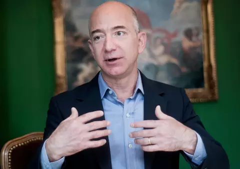 Jeff Bezos și-a luat casă de 165 de milioane de dolari în Los Angeles