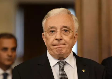 Mugur Isărescu: soluția pentru majorarea pensiilor este împrumutul