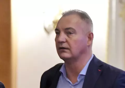 Un ONG anunţă că a câştigat, în instanţă, procesul cu PSD. Partidul, obligat să spună pe ce a cheltuit banii din subvenţie