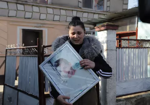 Doliu în comuna Singureni, de unde era românul ucis în atacul din Germania. Rudele acestuia, în stare de șoc