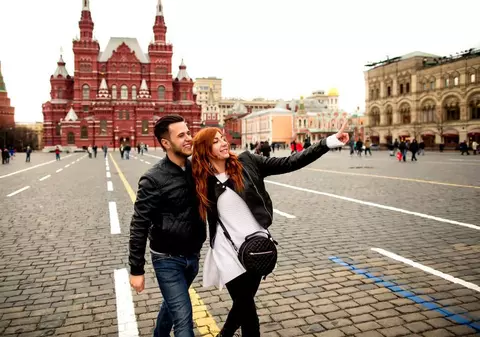 Rusia vrea să interzică hotelurilor să cazeze persoanele necăsătorite în aceeași cameră