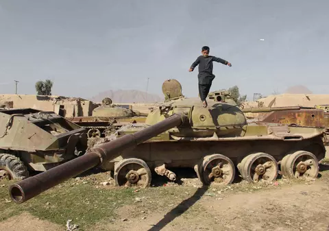 Acord istoric între SUA și talibani, pentru încetarea războiului de 18 ani din Afganistan. Ce se întâmplă cu militarii români