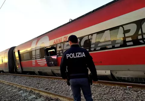 Transportul rutier și feroviar de persoane dinspre și către Italia a fost suspendat, de marți până pe 31 martie