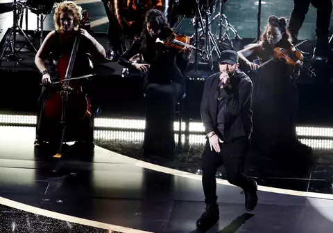 Eminem, apariție surpriză la premiile Oscar: „Scuze că a durat 18 ani să ajung aici”