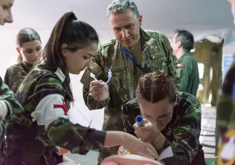 MApN intervine în criza coronavirusului: Medici militari, trimişi la frontiere, pentru triajul epidemiologic al persoanelor care intră în ţară