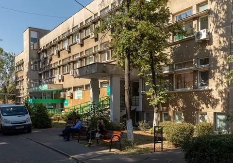 DOCUMENTE MEDICALE: Bărbat întors de la Milano, intubat la Balș și decedat ieri la Colentina cu insuficiență respiratorie acută a fost pozitiv la ”coronavirus comunitar” și nu la COVID-19