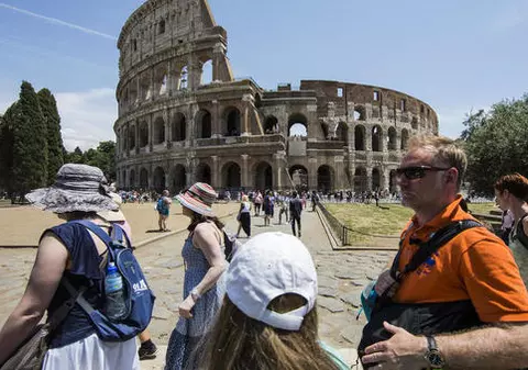 Ce se întâmplă cu turiștii români din Italia după declararea carantinei totale