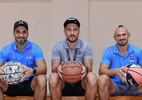 Idei bune. Doi campioni de baschet ai României, stabiliți în Dubai, au făcut un program de e-learning pentru copii