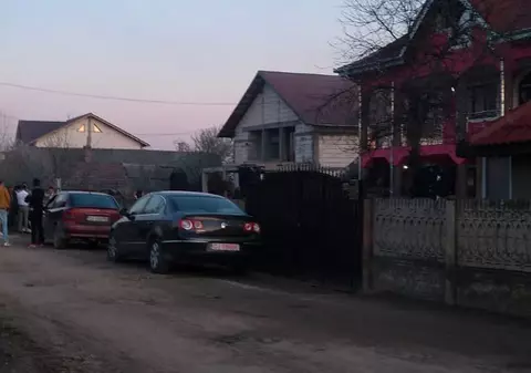 Locuitorii din Băilești sunt speriați după ce în oraș a avut loc o petrecere cu 100 de persoane. Primarul: ”Au fost 15, la un grătar”. Poliția: ”Erau sub 50, i-am dispersat”