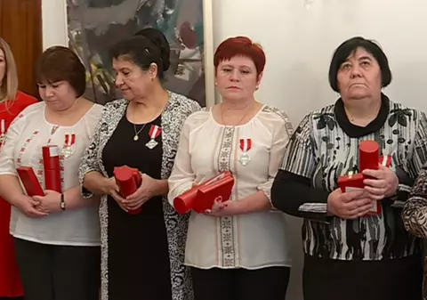 Profesori basarabeni, decorați cu ordinul de Cavaler al limbii române