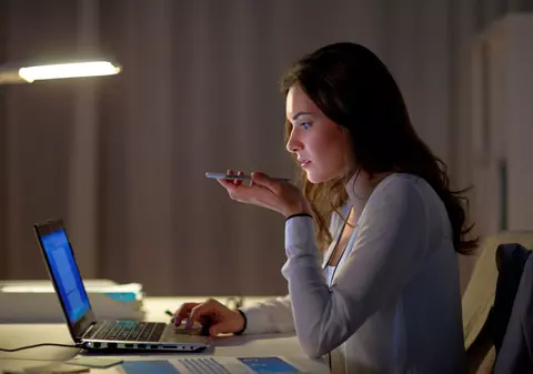 Sfaturi pentru a face față stresului și anxietății provocate de coronavirus: „Avem nevoie unii de alții și ne putem ajuta vorbind în perioada asta”