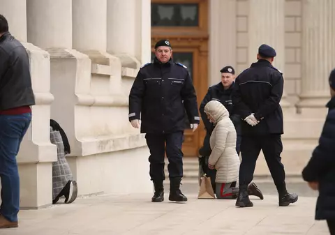 Măsuri de precauție luate de biserici. Cum a decurs slujba de duminică la Mitropolie