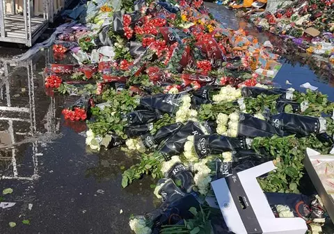 Dezastru în Olanda, din cauza coronavirusului: cea mai mare bursă de flori din lume s-a prăbușit, se aruncă tone de plante la gunoi. Valoarea anuală a tranzacțiilor depășește 50.000.000 de euro