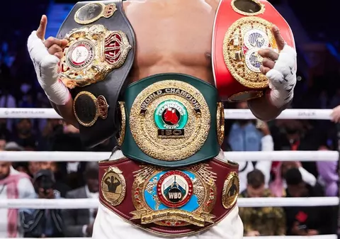 Boxerul Anthony Joshua, izolat. Participase la o reuniune cu Prințul Charles, testat pozitiv la COVID