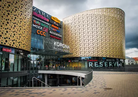 Când se vor redeschide mall-urile? Orban: “Doar după o evaluare care va fi făcută cu 3-4 zile înainte de data de 15 iunie”