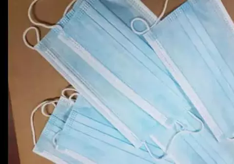 Un primar din Vaslui a cumpărat 5.000 de măști și mănuși pentru toată populația din comună