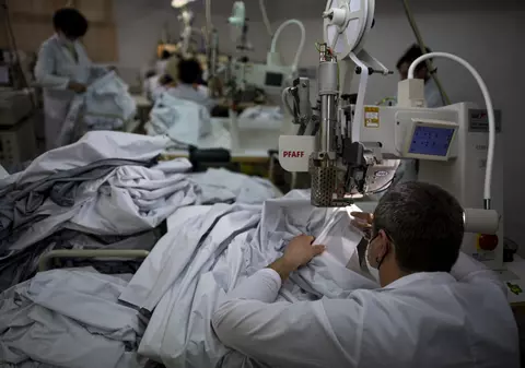 Zeci de doctori și asistente din Bulgaria au demisionat în plină epidemie. Motivul: lipsa de echipamente de protecție