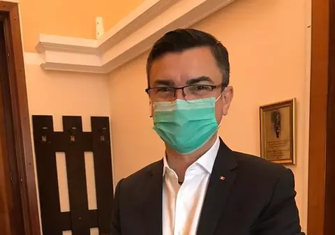 Primarul Iașiului, Mihai Chirica, se testează săptămânal pentru coronavirus, fără să aibă dreptul. Medic ieșean: „Este incredibil”!