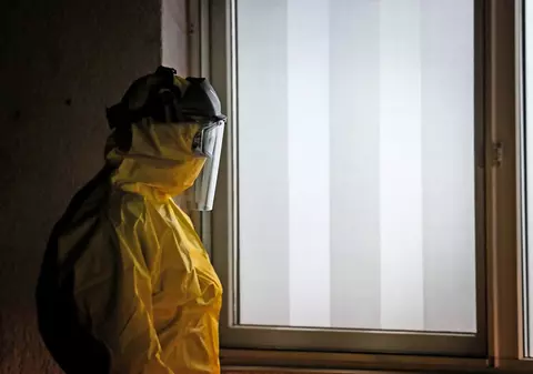 Autorităţile se pregătesc pentru scenariul în care 10.000 de oameni vor fi în carantină instituţionalizată. Costurile se ridică la 300 de lei/zi pentru o persoană