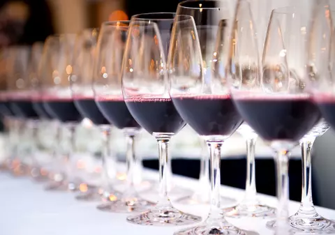 Sfinții 40 de Mucenici - de ce se beau 44 de pahare