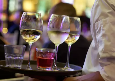 Jurnal de coronavirus. Scene dintr-un restaurant care și-a concediat toți angajații: “Suntem oameni care vor suferi în moduri pe care nici nu le înțelegem încă”